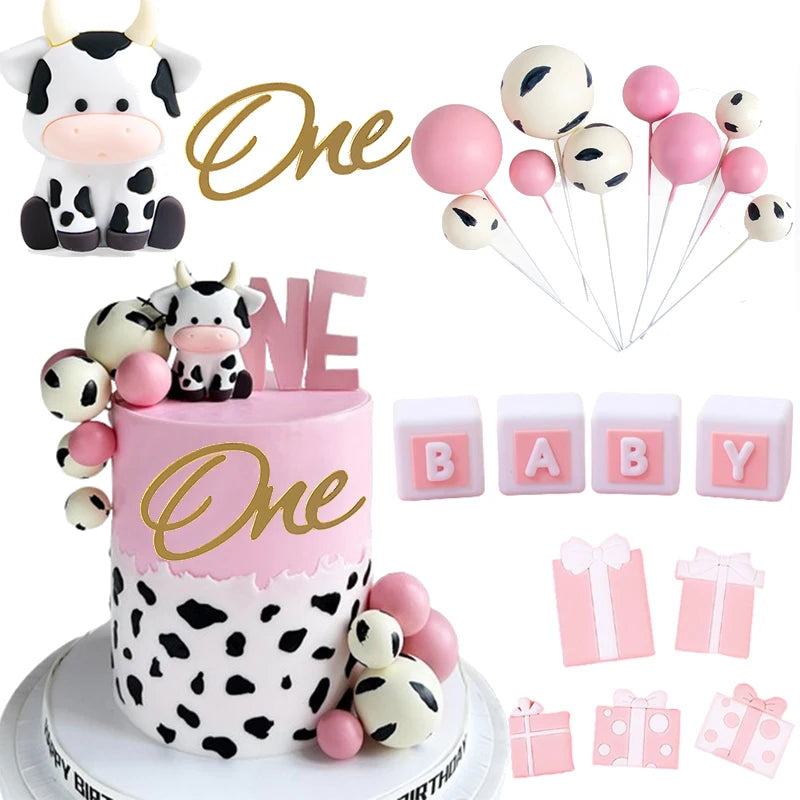 décoration gâteau thème vache anniversaire lettres ONE BABY boules roses blanches farmhouse party