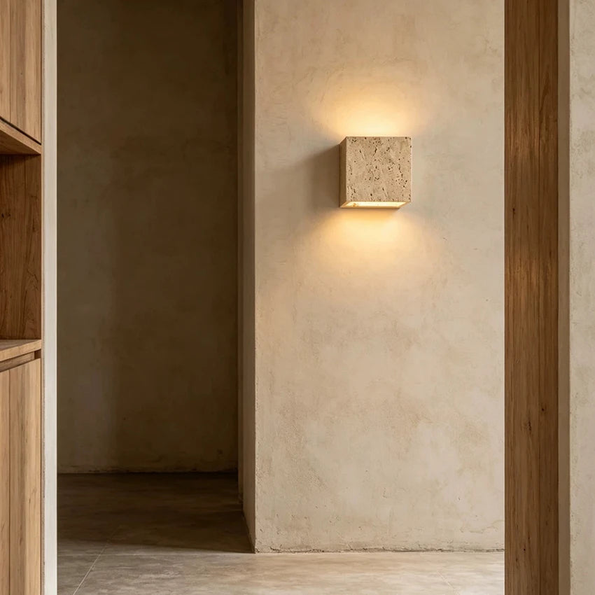 applique murale moderne minimaliste pierre travertin beige clair éclairage led intérieur extérieur hydrofuge