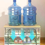 rangement chaussures transparent structure grille moderne paires sport bouteilles eau flèches ventilation