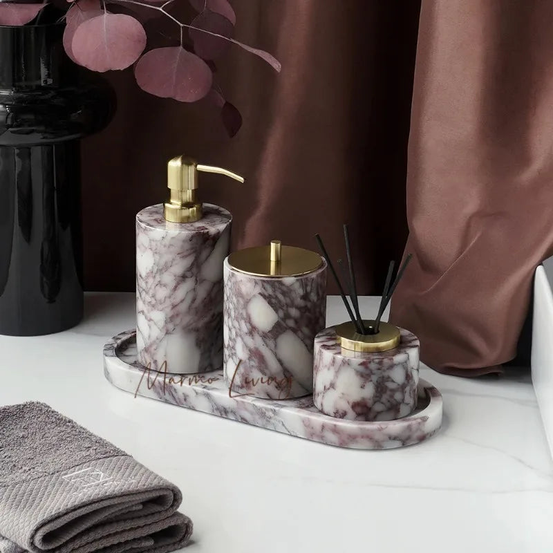 ensemble salle bain marbre violet blanc élégant distributeur savon diffuseur huiles essentielles porte gobelet