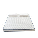 matelas double blanc bleu motif triangles moderne oreillers chambre coucher maison