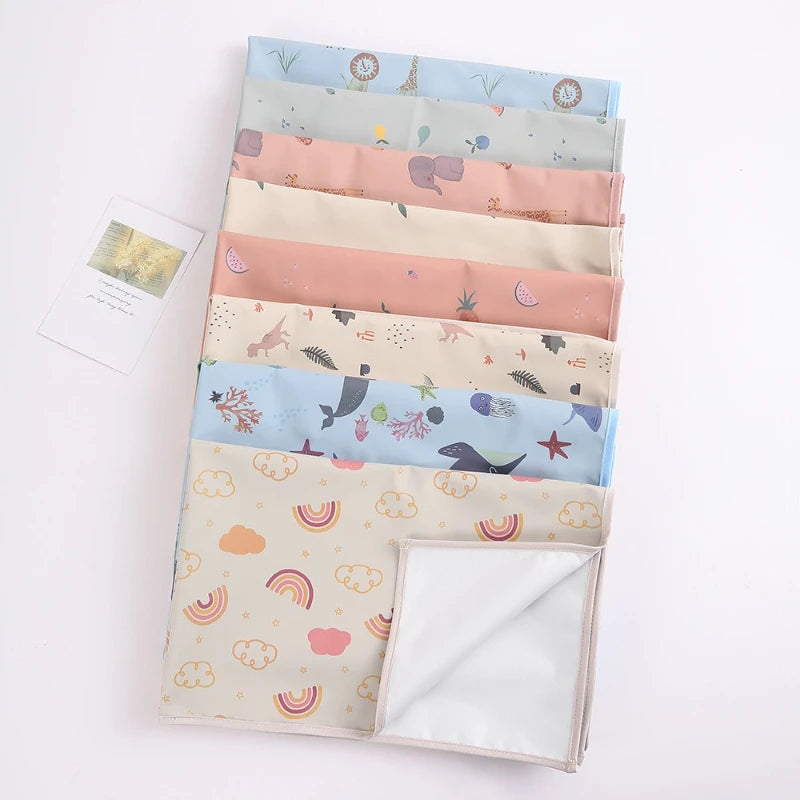 tapis bébé imperméable anti fuite lavable animaux motifs modernes serviettes pliables pochette