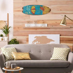 décoration murale bois vieilli planche surf thème plage motifs parasol chaise longue vintage marine