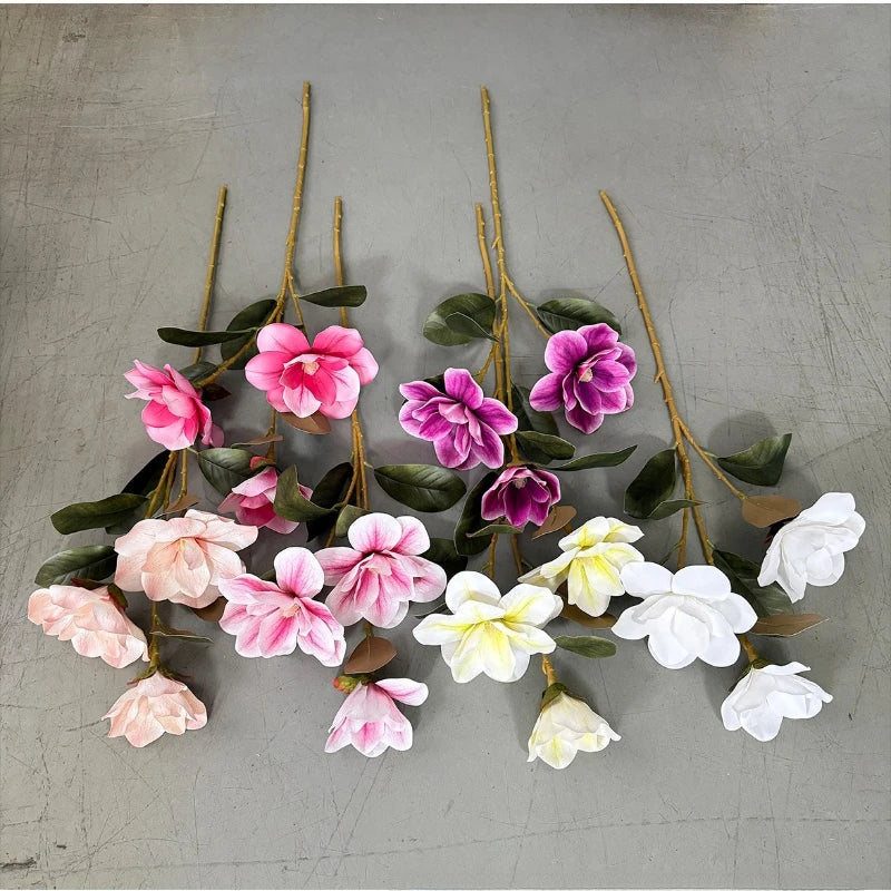 décoration intérieure bouquet magnolia blanc rose violet naturel moderne 80cm