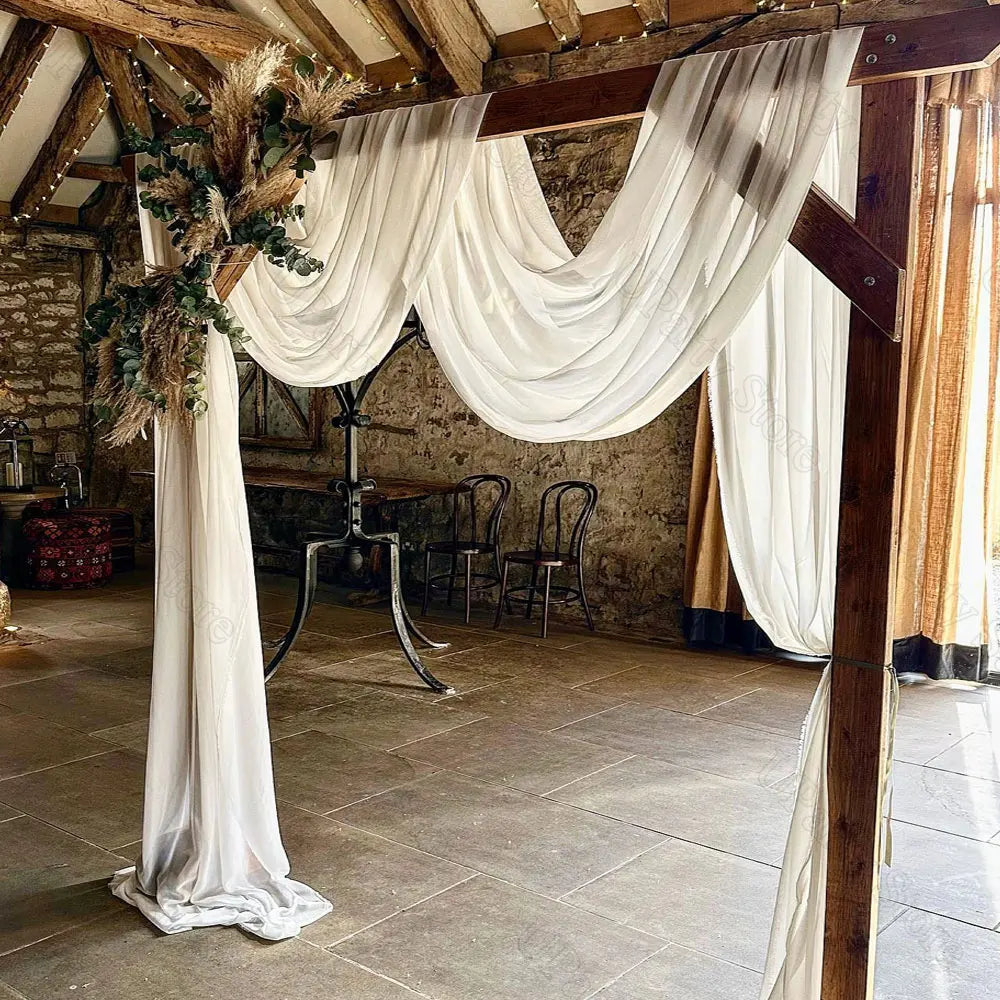 rideau blanc moderne élégant mariage anniversaire événement translucide motifs florauxDecoration