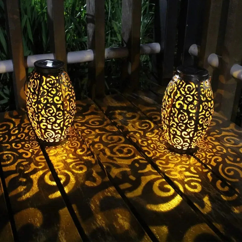 lanterne solaire suspendue noire spirales dorées extérieure artisanale ip44