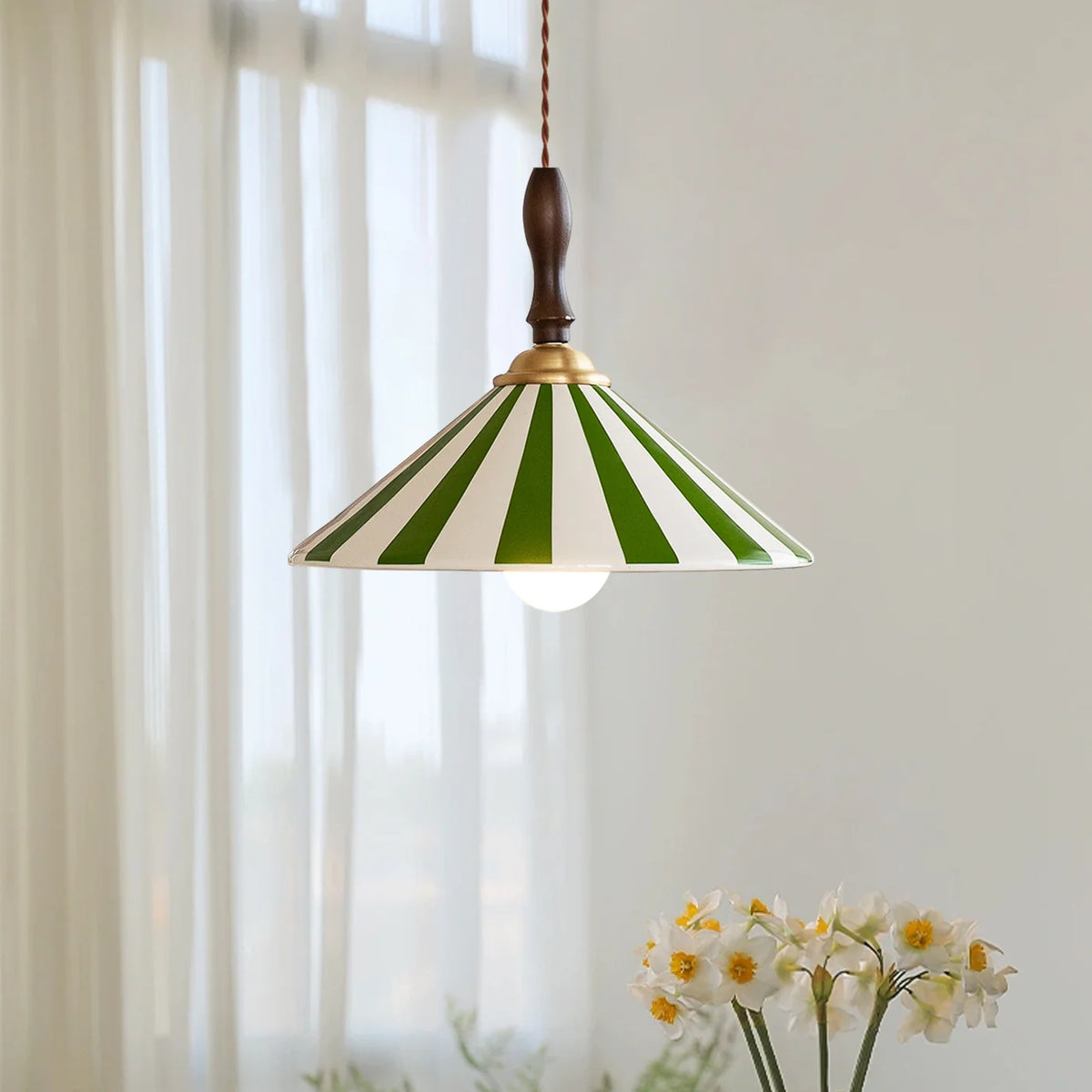 lampe suspendue vert blanc rayures moderne chambre salon restaurant étudié echangement ampoule