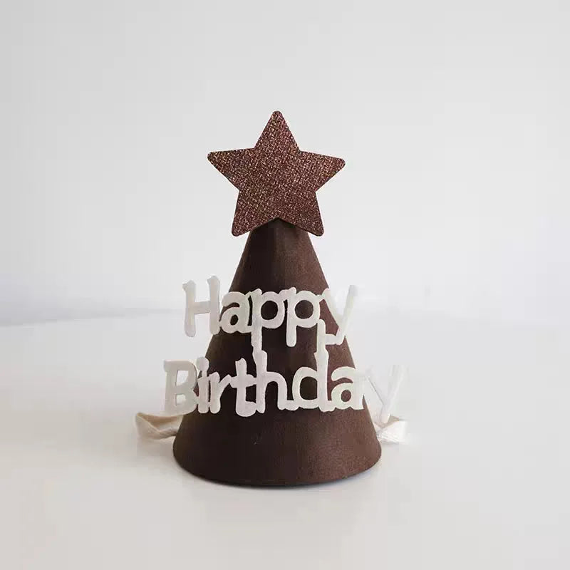 chapeau anniversaire enfant rayures pompon chiffres decoratif festif adhésif blanc marron bleu orange