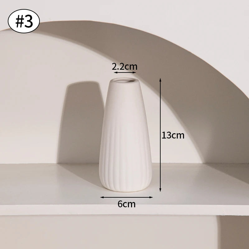 vase céramique blanc moderne rayures verticales fleurs artificielles décoration salon