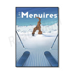 L'image présente une affiche de ski avec un grand dinosaure debout sur une piste enneigée, avec des montagnes enneigées en arrière-plan et deux paires de skis au premier plan.