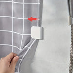 supports rideau adhésifs blancs rectangles noirs moderne éclaboussures salle bain douche fixations transparents