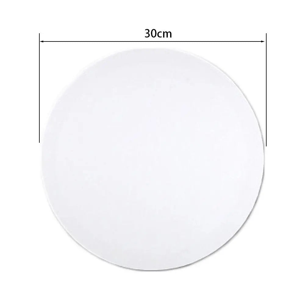 toile peinte artistique blanche toile tendue pinceaux palette peinture couleurs variées boîte peinture pot