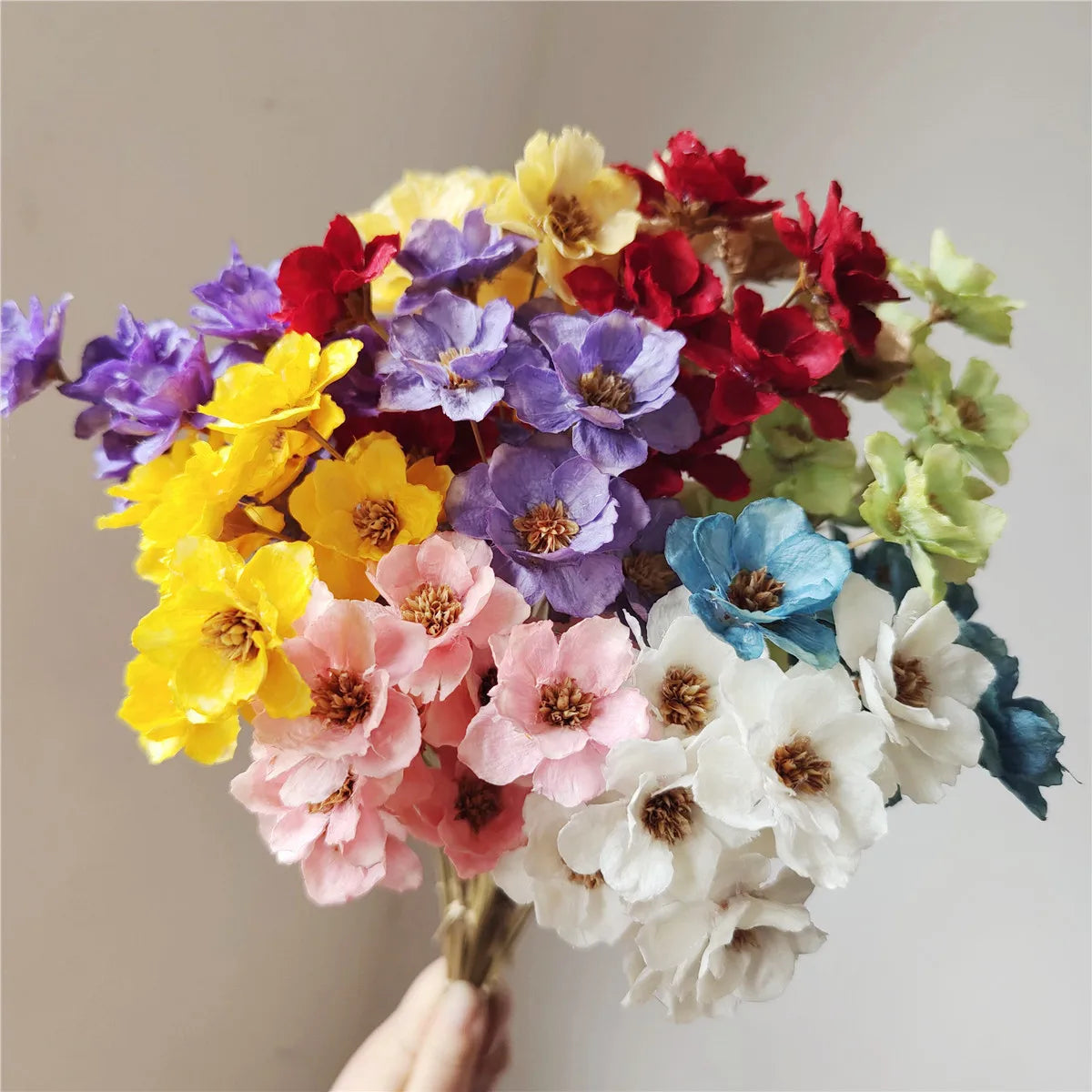 bouquet fleurs artificielles multicolores modernes intérieur décoration maison événements festifs