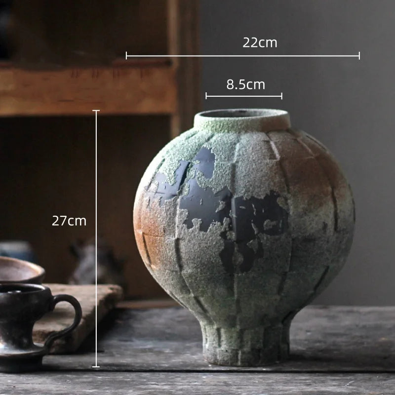 vase rustique vintage vert gris beige texture craquelée décoration moderne