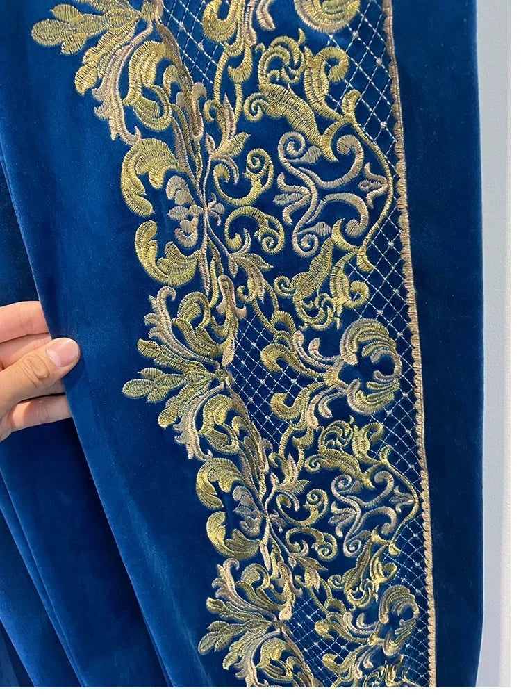 rideau velours bleu foncé broderie dorée classique épais occultant salon chambre fenêtre maison