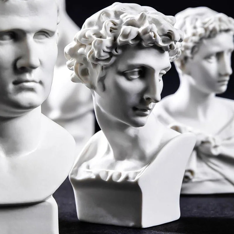 bustes sculptés resine blanc details fins antique figures grecques decor