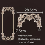 ornement mural bois blanc sculpture baroque fleurs motif classique décoration maison ancien décor