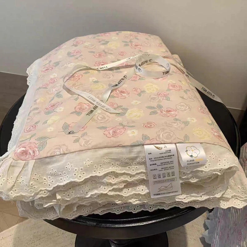 couette coton imprimé floral vintage blanc rose bleu verte translucide 200x230cm