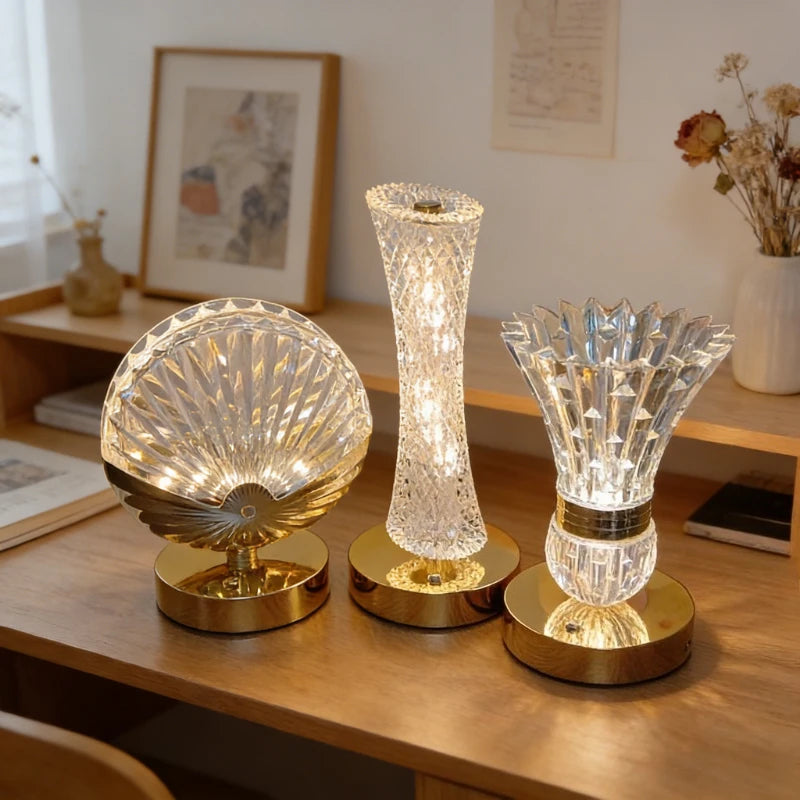 lampe table moderne transparente dorée texturée facettes élégante tactile chambre coucher