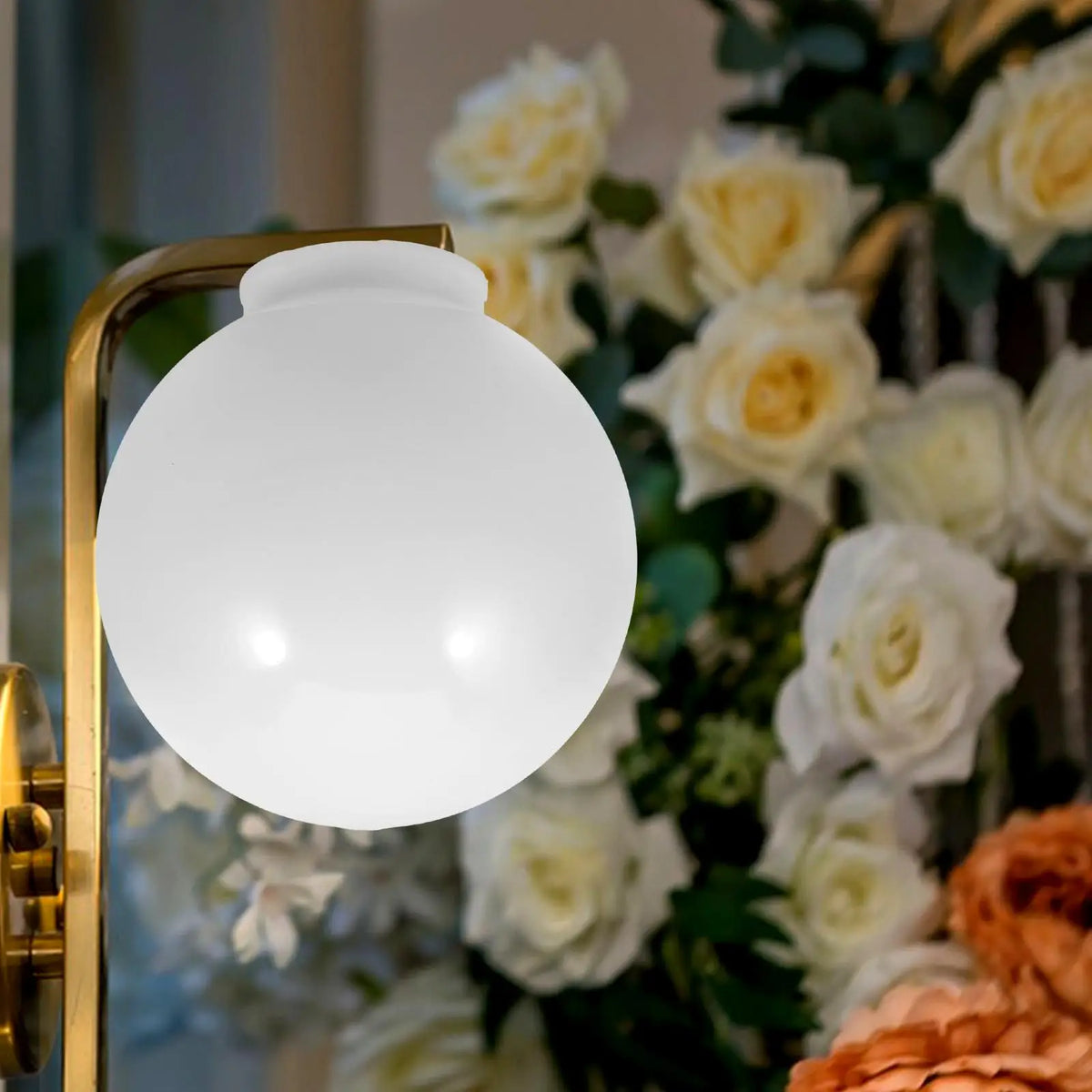 abat jour luminaire blanc lisse opaque classique décoration extérieure globe lampadaire fixations multiples