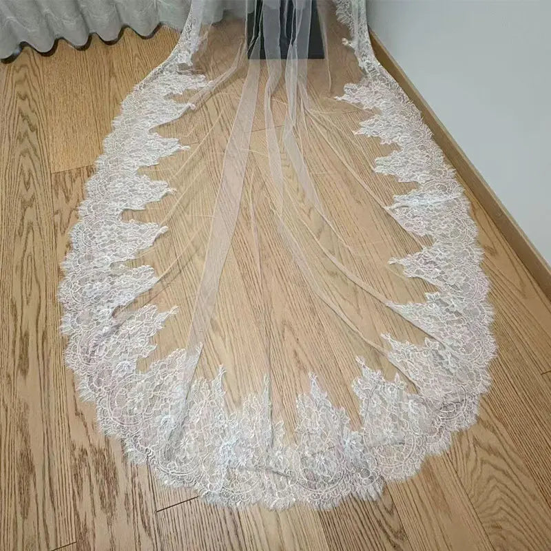 voile mariée dentelle fine fleurs classique blanc monocouche cathédrale erotique bord dentelle