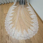 voile mariée dentelle fine fleurs classique blanc monocouche cathédrale erotique bord dentelle