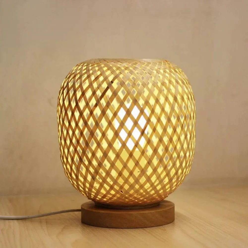 Lampe de chevet en bambou tissé blanc
