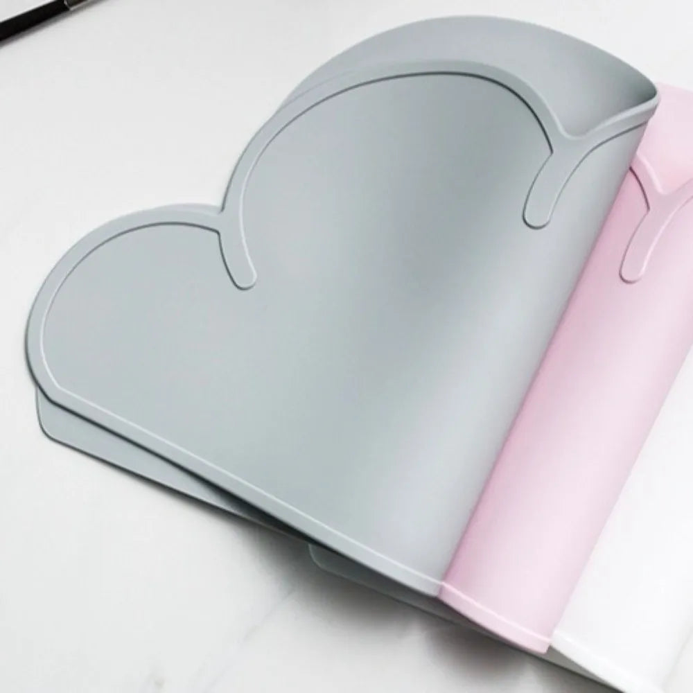 tapis silicone nuage moderne antidérapant rose bleu gris assiette cuillère bol adhésif table enfants