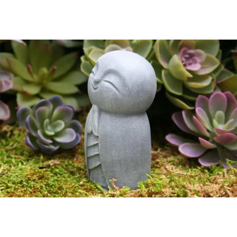 statuette bouddha jizo résine gris clair minimaliste moderne décoration jardin sans motif opaque