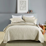 couette coton brodée motif floral blanc oreillers fixés classique ensemble lit