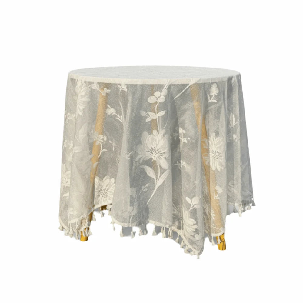 nappe table broderie florale blanc boho chic pompons franges semi transparente vintage dimensionnée