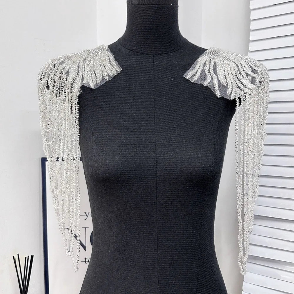 épaulette costume fête noir blanc or paillettes franges accessoire mode élégant adulte