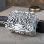 boîte bijoux argentée relief cène intérieur noir bouton pression artisanal classique organiser trésors transparente