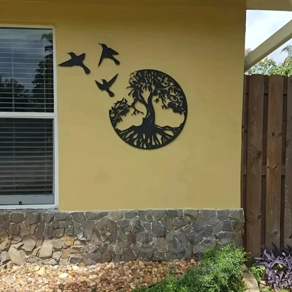 décoration murale moderne oiseaux volants arbre racines silhouette noireextérieur suspendu jardin patio