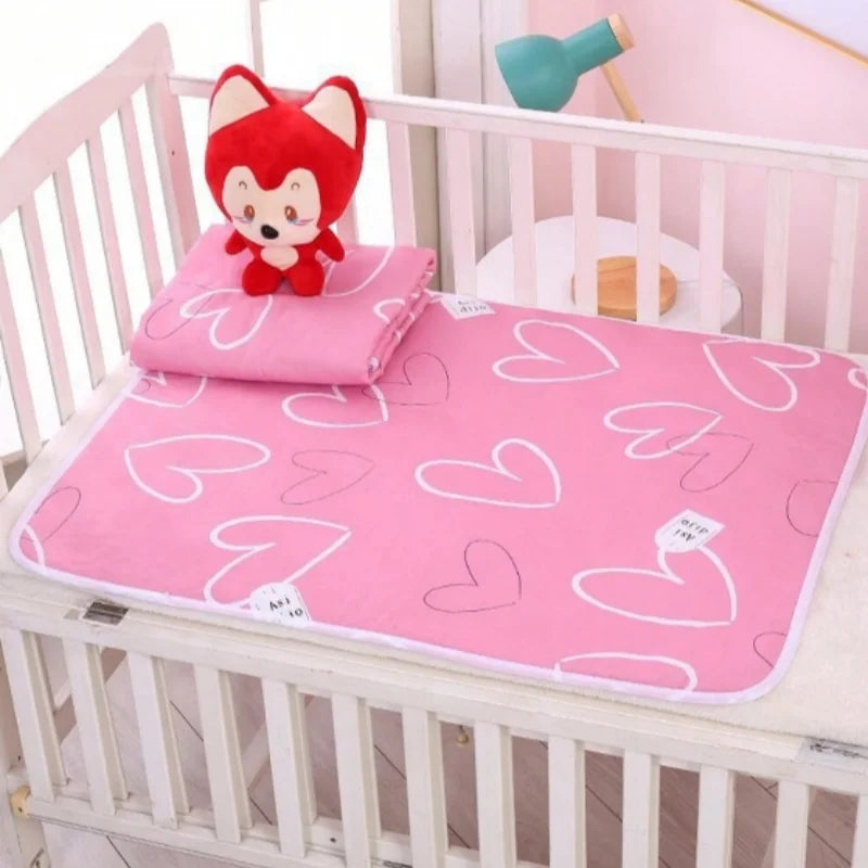couverture lit bébé 50x70 cm coton écologique coeurs blancs moderne roseclair absorbante lavable