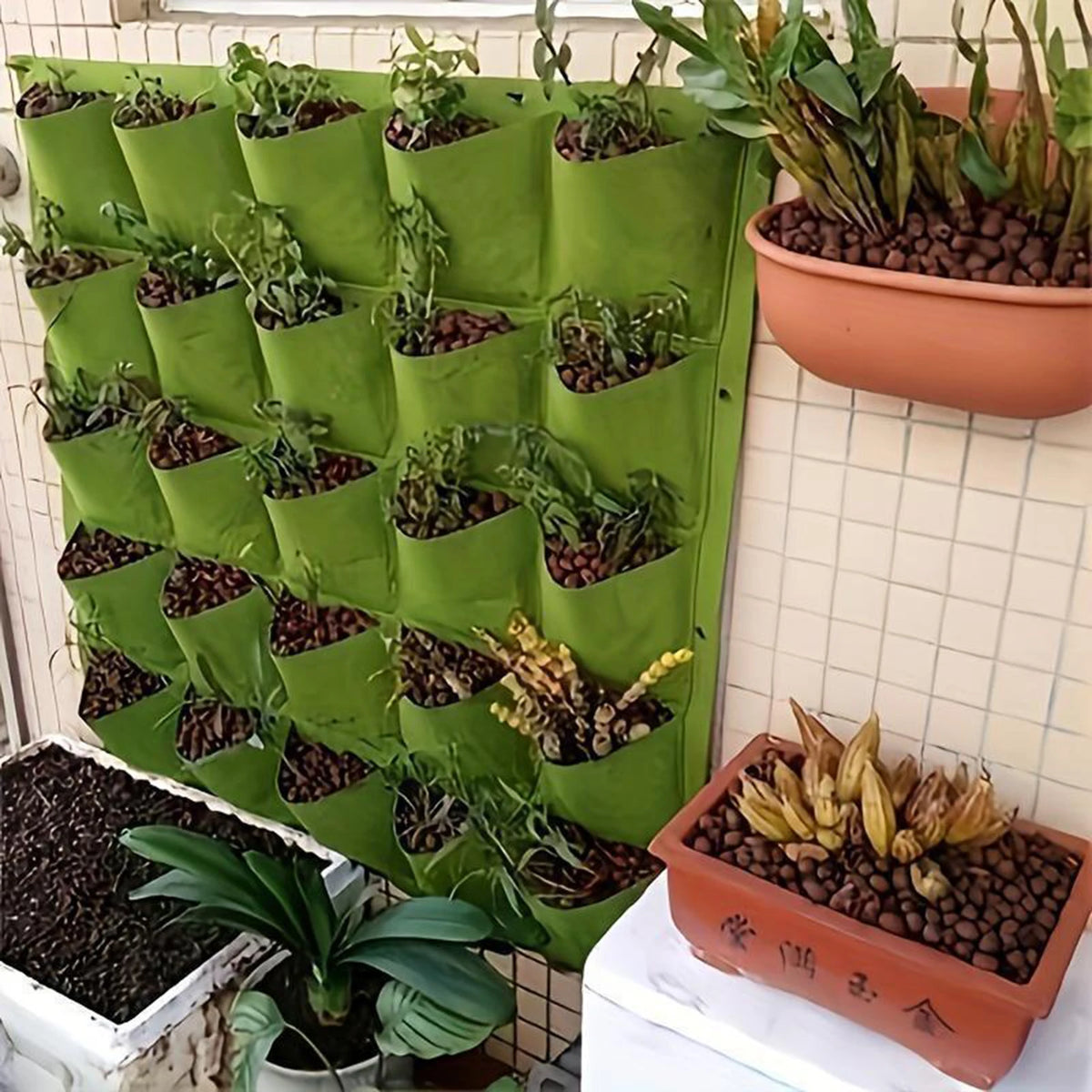 sacs culture plantes suspendus panneau pots jardinière murale verticale poches feutre tissu rustique naturel