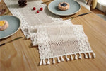 chemin table coton blanc cassé crocheté motif floral pompon rustique