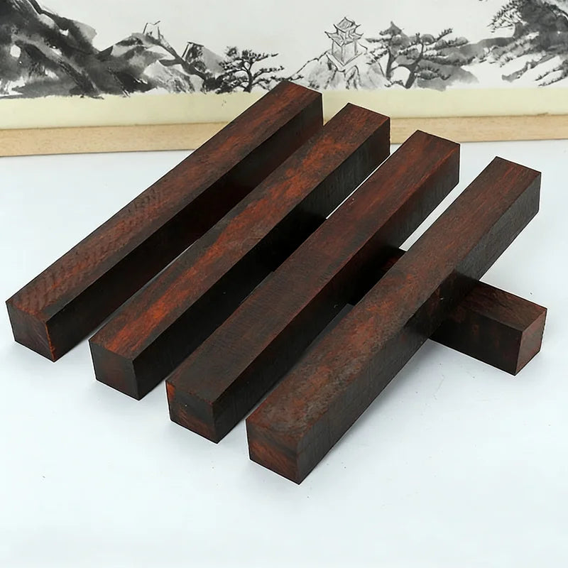 bracelet rouge foncé traditionnel bricolage artisanal do it yourself matériaux sculpture haut densité