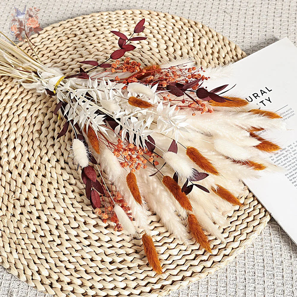 bouquet fleurs séchées naturelles blanches oranges brunes plumes feuilles anniversaire mariage decoration