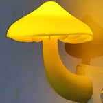 veilleuse led forme champignon jaune moderne adhésif base rainurée prise intégrée chambre salle bain