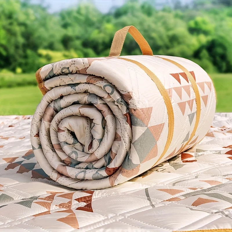 couverture pique nique extérieure tapis pliable carreaux blanc beige moderne poignées amovibles triangles cercles