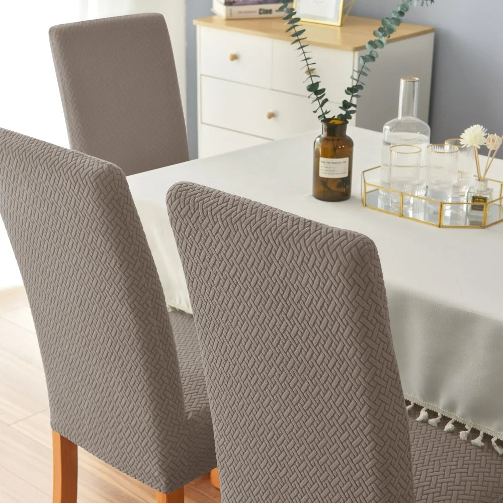 housse chaise tissu jacquard motifs géométriques gris clair moderne protection meuble détachable