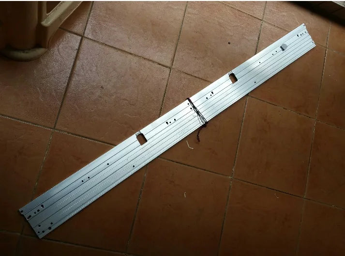 bande led rétro éclairage blanc moderne clips connecteurs 600mm
