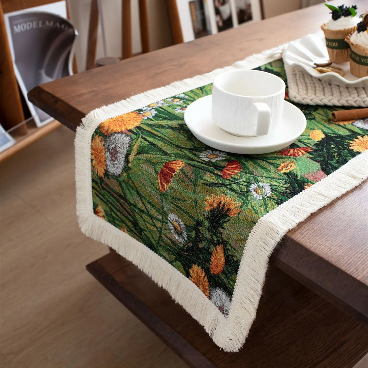 chemin table fleuri vert orange blanc tapisserie bordure frisée coton polyester