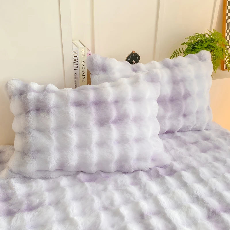 taies d'oreiller polaire synthétique douce gris clair blanc crème hiver lit maison moderne confortable