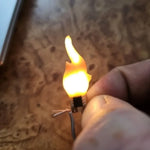 décoration anniversaire bougie flash led rouge verte jaune filament forme flamme miniature moderne