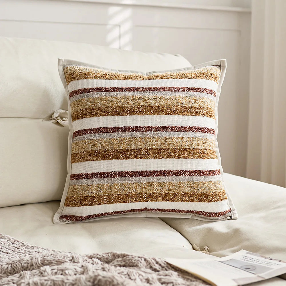 décoration intérieure coussin carré rayé moderne 100% polyester beige marron bleumarine blanc texture rugueuse