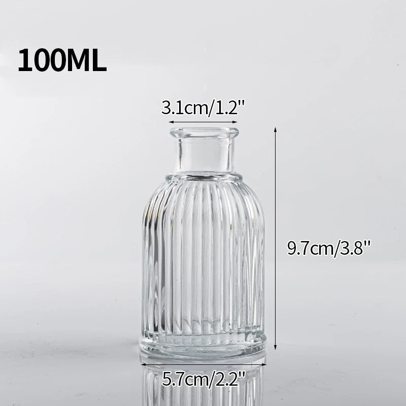 vases décoratifs modernes transparents rayures vertes fleurs maison table mariage