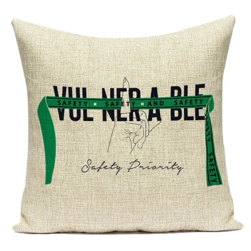 housse coussin carrée beige clair motif lettre décorative salon canapé lit coton polyester