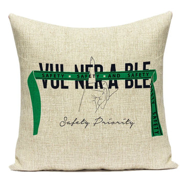 housse coussin carrée beige clair motif lettre décorative salon canapé lit coton polyester